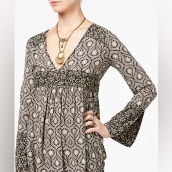 Free People Rolling Hills Top - Picture 1 of 7